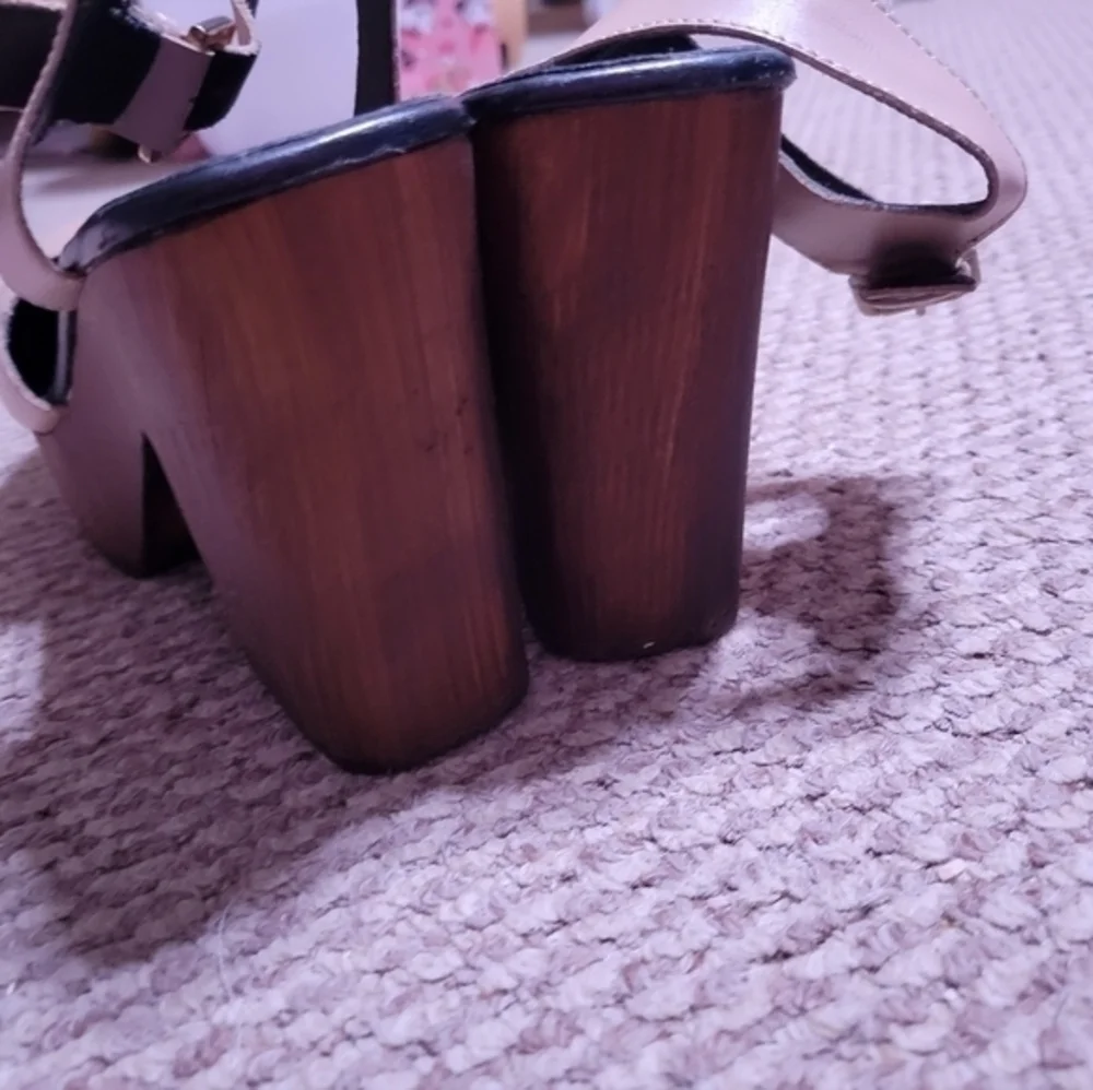 TopShop size‎ 42 wood platform heels
